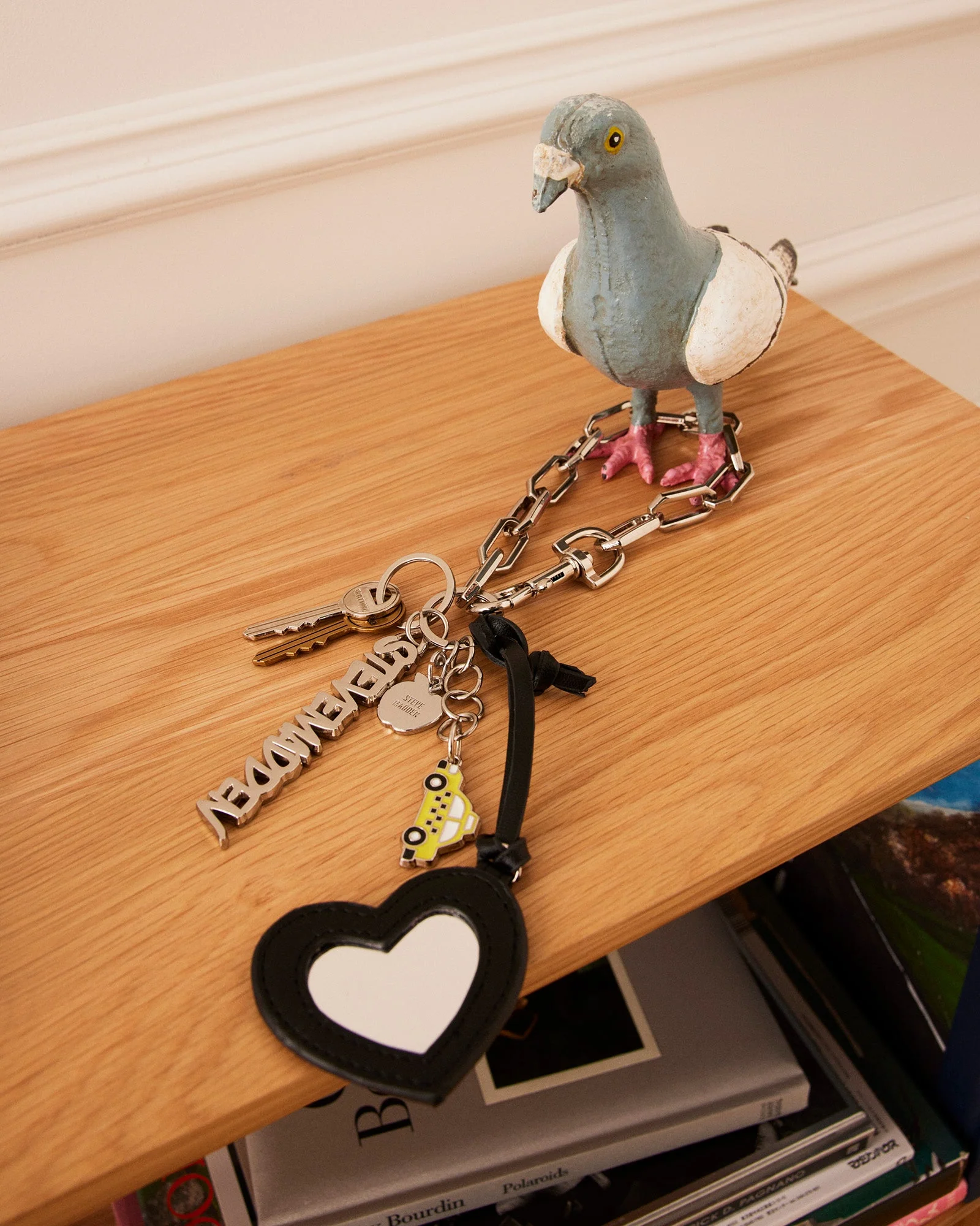 NYC BAG CHARM NERO - Image 5